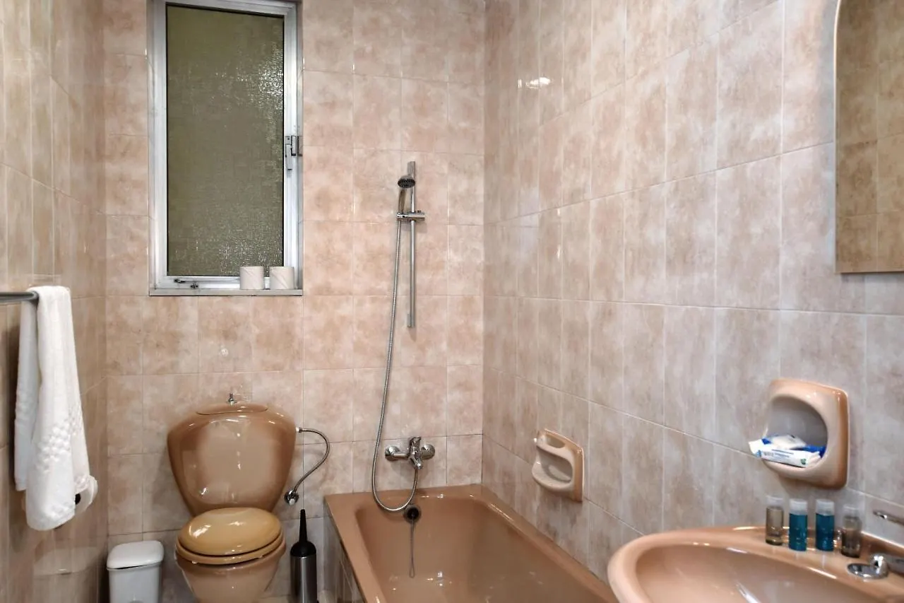 2 Bedroom, Central And Spacious Apartment With Sea View - 2 ムサイダ
