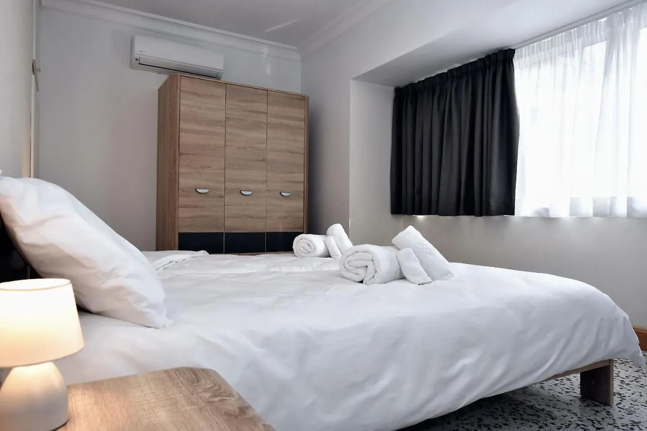 2 Bedroom, Central And Spacious Apartment With Sea View - 2 ムサイダ