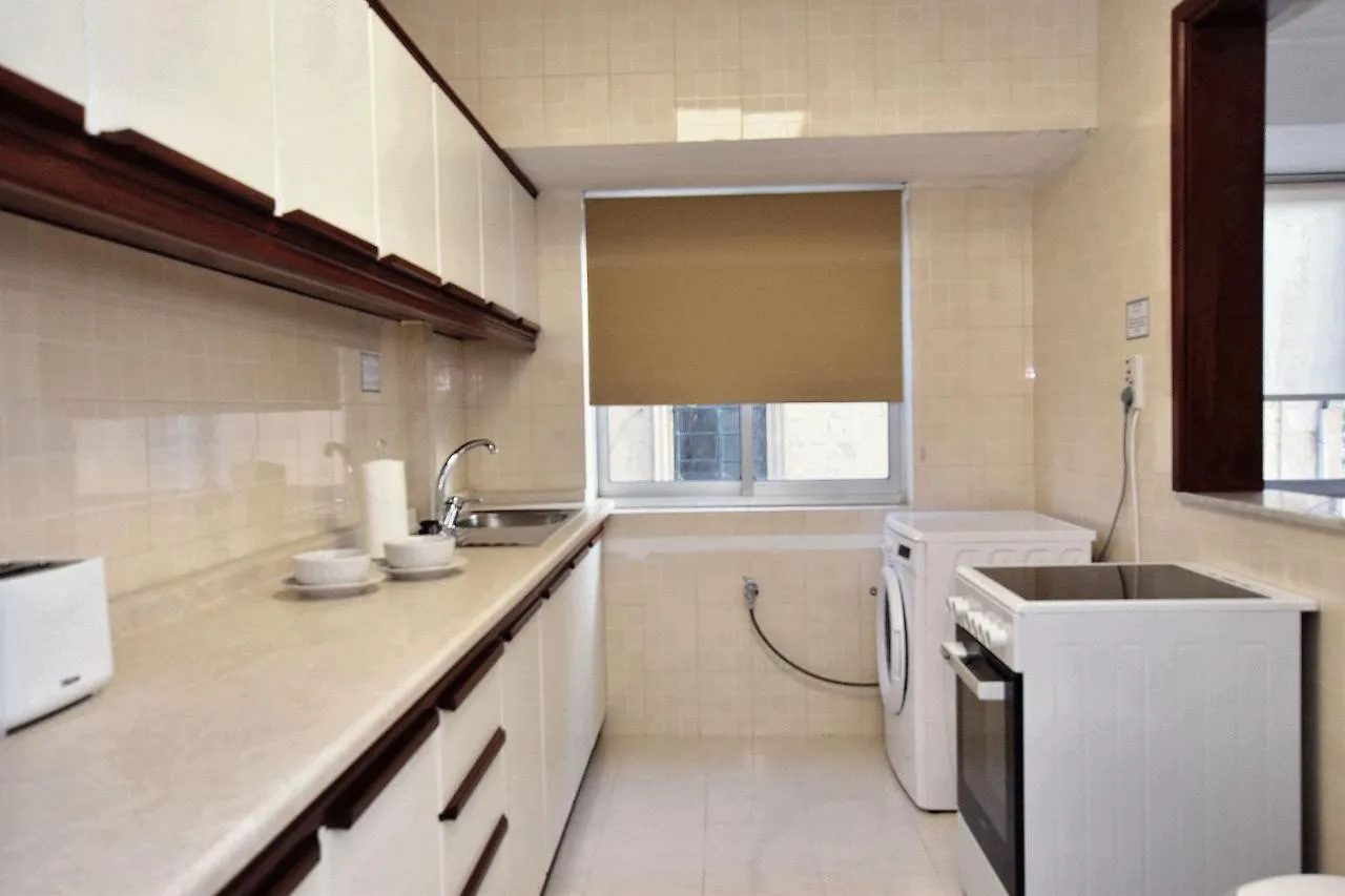2 Bedroom, Central And Spacious Apartment With Sea View - 2 ムサイダ